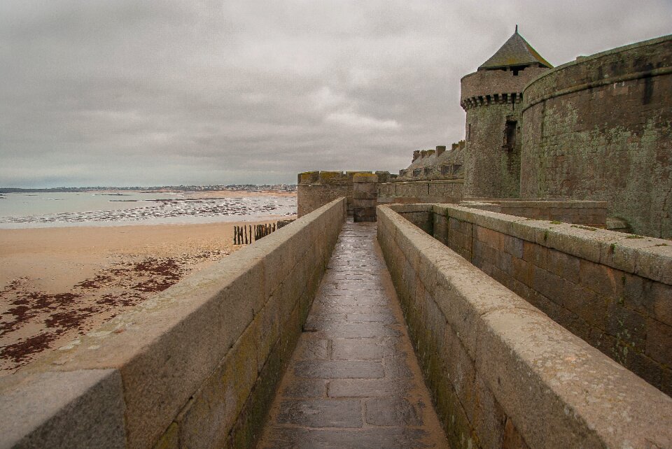 Wall fortifications beach