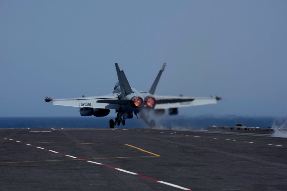 180503-N-EA818-0483 (27013844667)