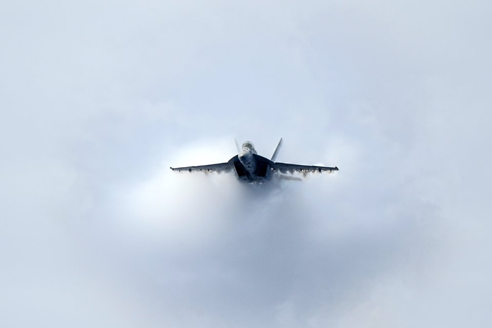 180503-N-NK192-2346 (40096890110)