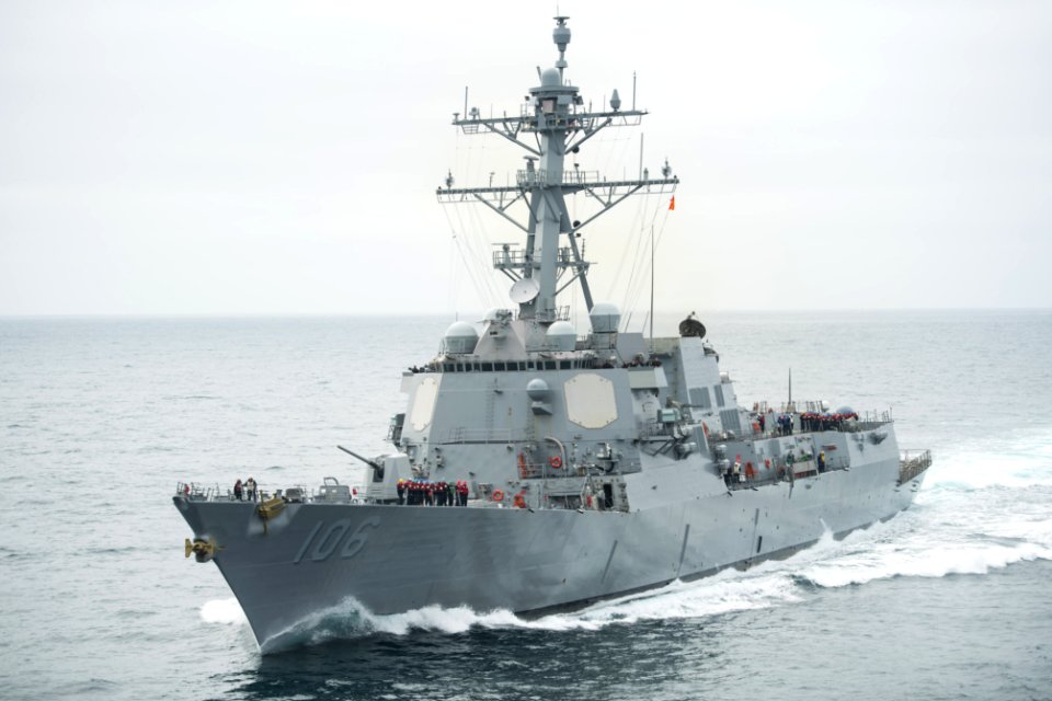 180507-N-UD522-0102 (40258128390)