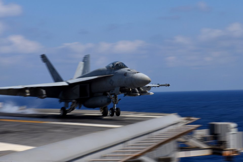 180508-N-EA818-0211 (40183353180)