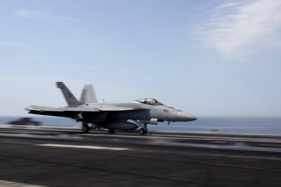 180519-N-EA818-0139 (27385088297)