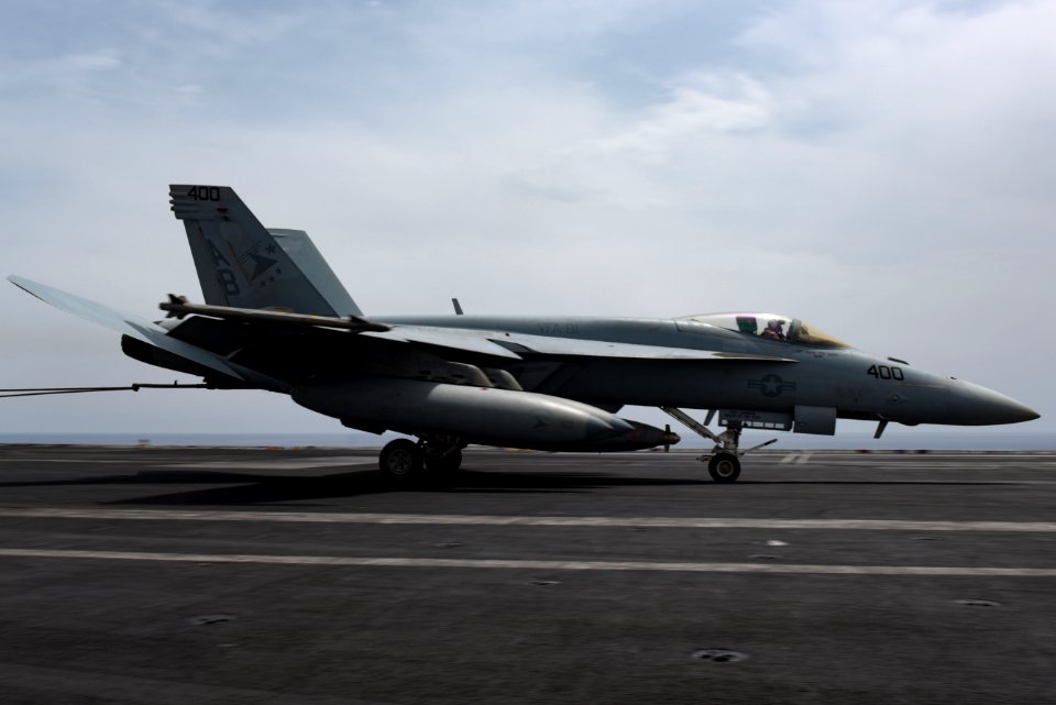 180521-N-NQ487-0555 (41577687254)