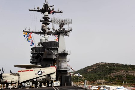 180523-N-EA818-0094 (27446792617)