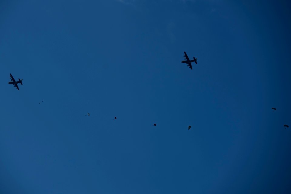 180621-N-JI086-429 (28699325807)