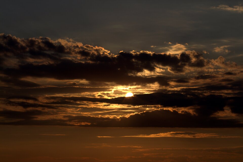 Sun red in the evening