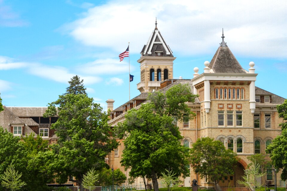 Travel sky old main