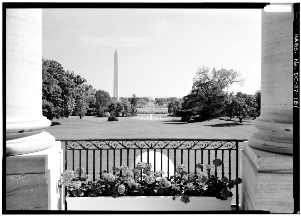 181 south grounds view looking south