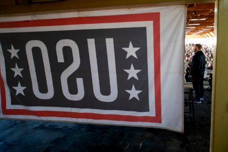 181225-D-PB383-022 (46433912642)