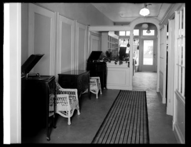 1836 7 St., United Phonograph Stores Inc., (Washington, D.C.) LCCN2016823899