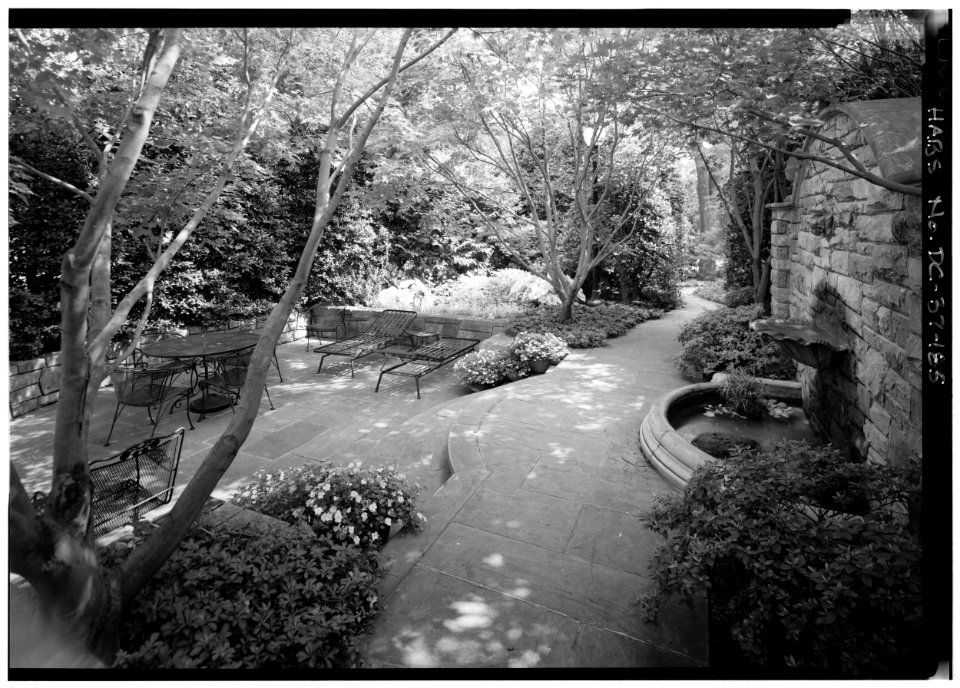 185 south grounds view of terrace looking south