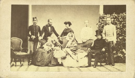 Die Allerhöchste Kaiserfamilie photo