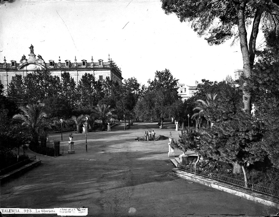 1870 Glorieta Valencia Laurent