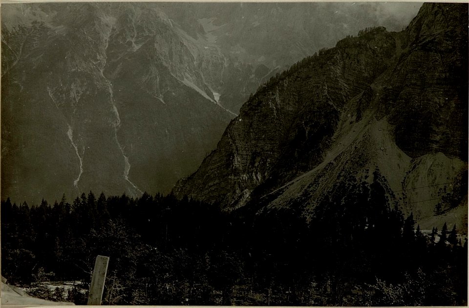 187m lange Uberspannung zwischen den Stationen III-IV. Quelle und IV-V Vosshütte. (BildID 15480869)