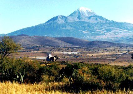 Church and volcano by mexikids