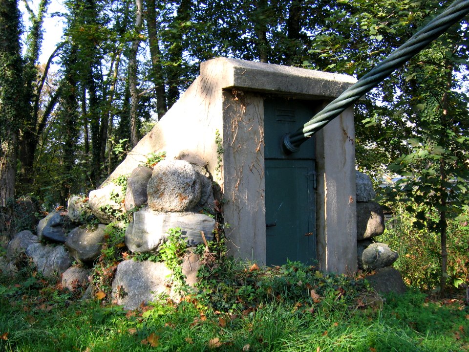 D-BW-Langenargen - Hängebrücke über die Argen, Ankerkammer