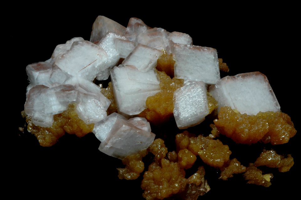 Dolomite sur mimétite (Maroc)