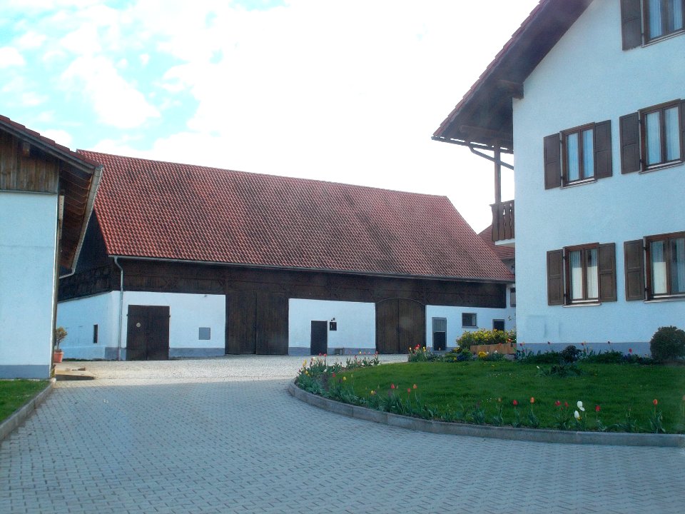 Dorfen-Kleinkatzbach-Stadel 01