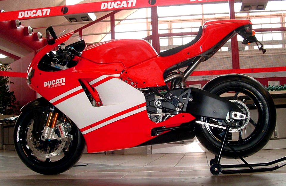 Ducati desmosedici rr