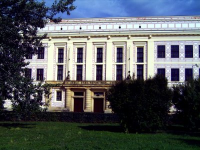 Dux Gymnasium