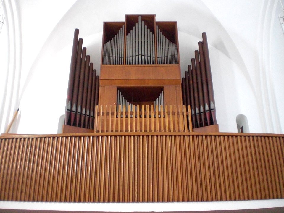 Düsseldorf; Herz-Jesu-Koster, Orgel