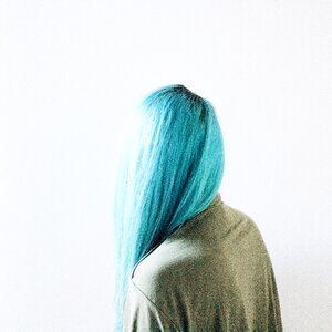 Woman hair dye photo