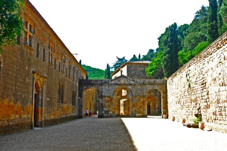 F10 53 Abbaye de Fontfroide.0002