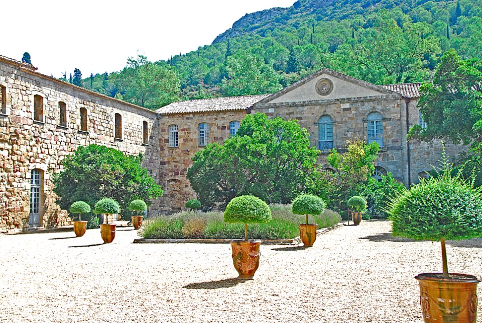F10 53 Abbaye de Fontfroide.0015