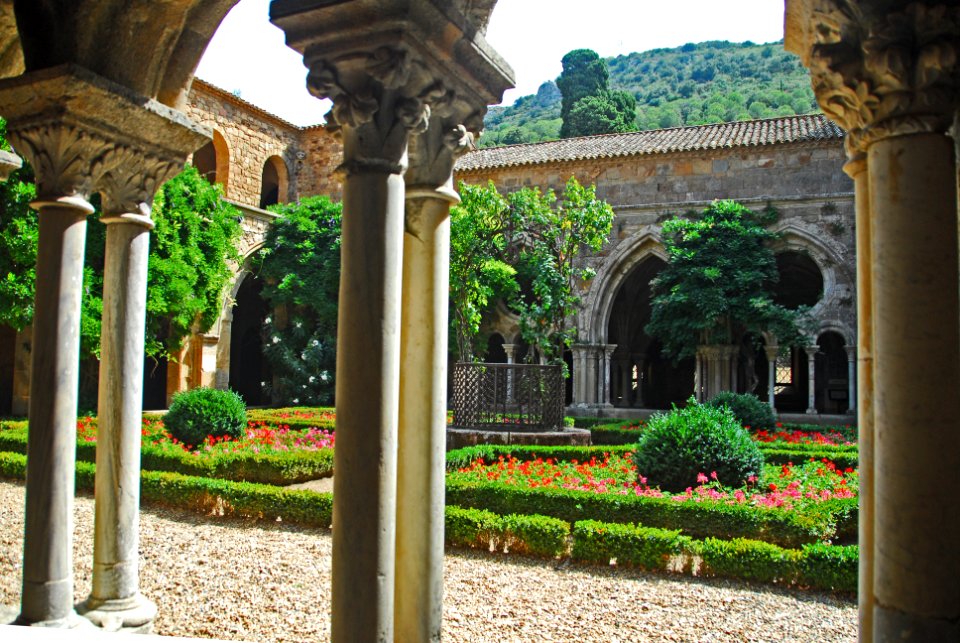 F10 53 Abbaye de Fontfroide.0025
