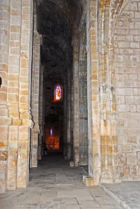 F10 53 Abbaye de Fontfroide.0057