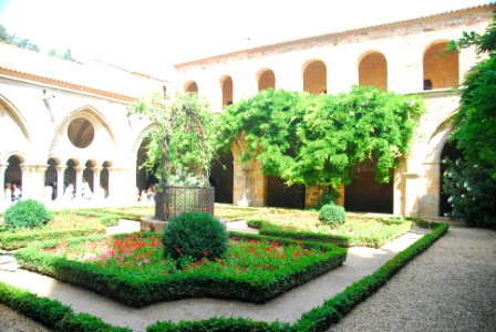 F10 53 Abbaye de Fontfroide.Orig.0028