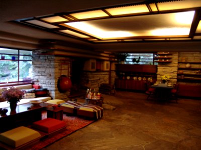 Frank Lloyd Wright - Fallingwater interior 5