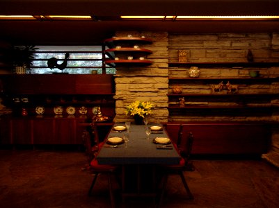 Frank Lloyd Wright - Fallingwater interior 6