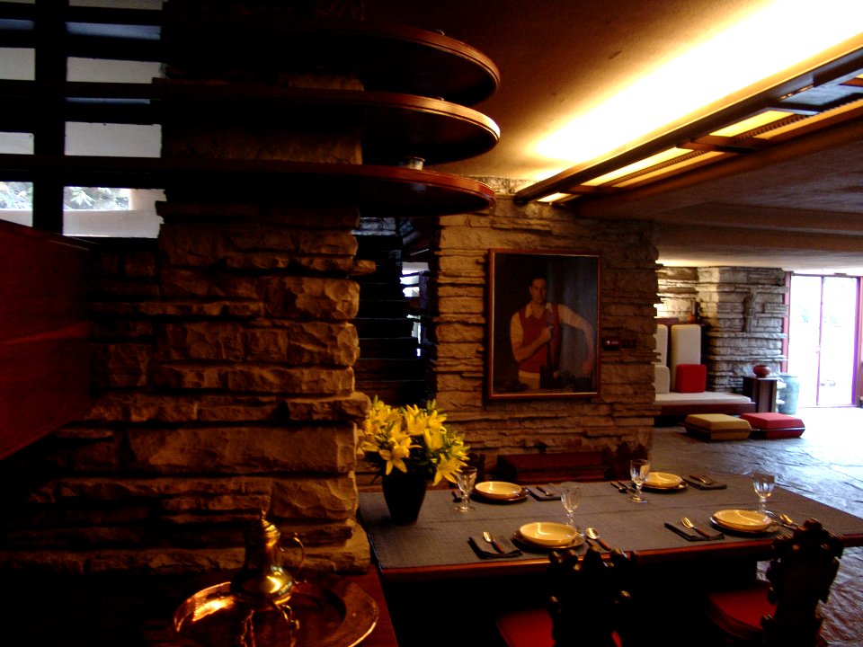 Frank Lloyd Wright - Fallingwater interior 8