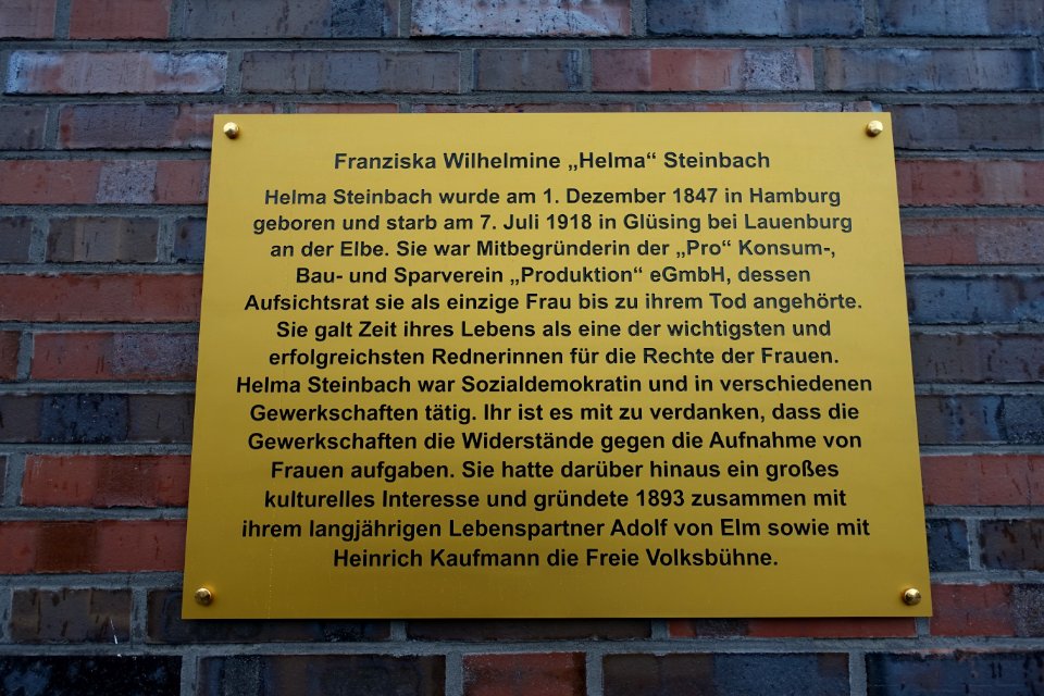 Gedenktafel am Helma-Steinbach-Haus