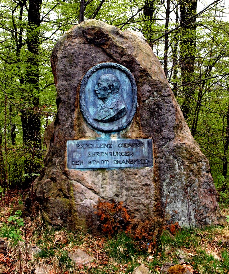 Gedenkstein exzellenz giesecke
