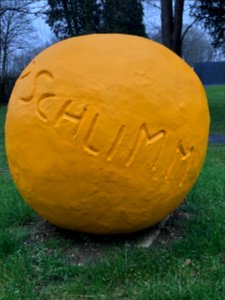 Gelbe Skulptur3