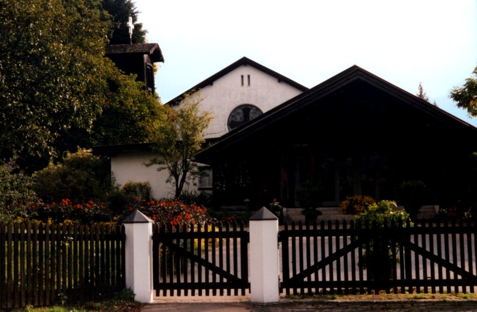 Gralssiedlung-Vomperberg-Andachts--und-Feierhalle