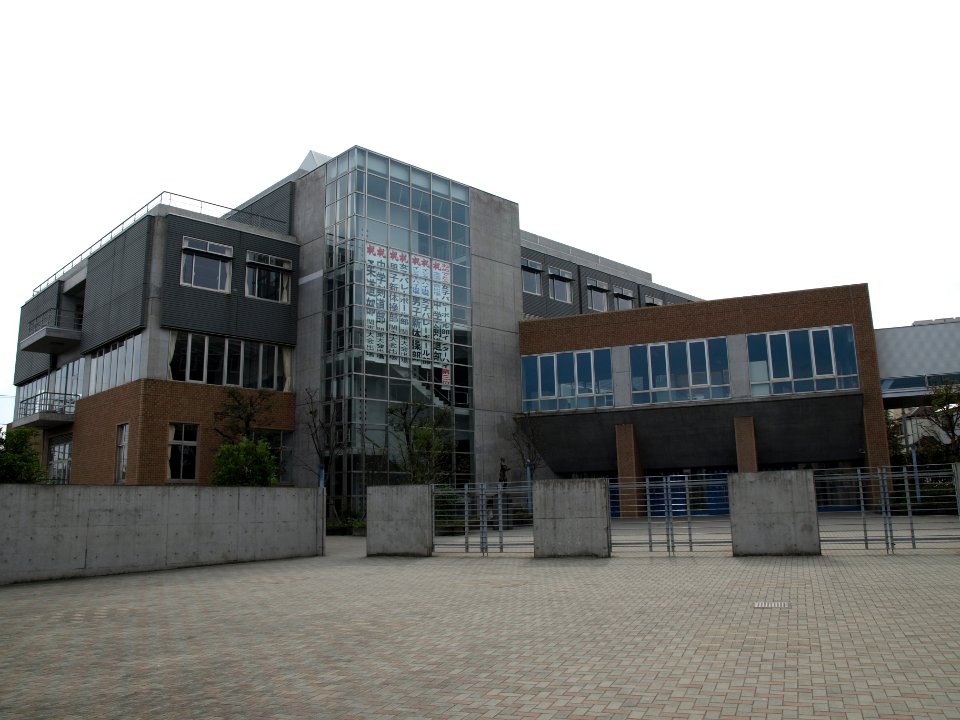 Hachioji Jissen Junior & Senior High School