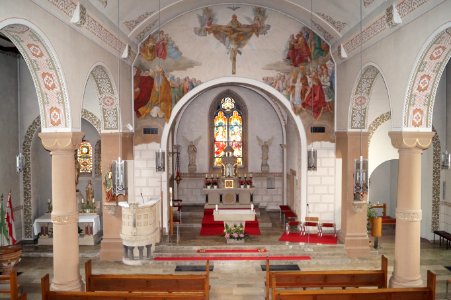 Haimbach; St. Markus, Blick zum Altar