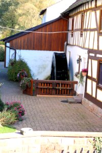 Hainzell; Das heutige Mühlrad der Stegmühle