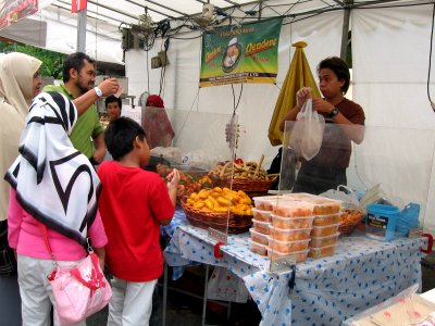Hari Raya 4, Kampong Glam, Oct 06