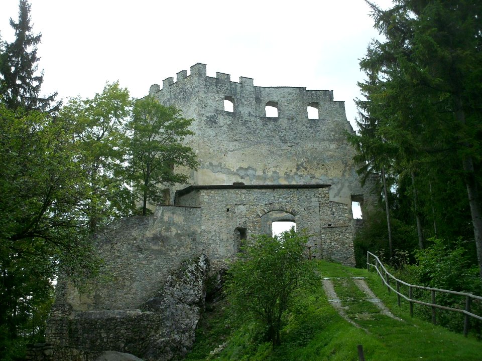 Hohenwang Schildmauer und Wehrgalerie