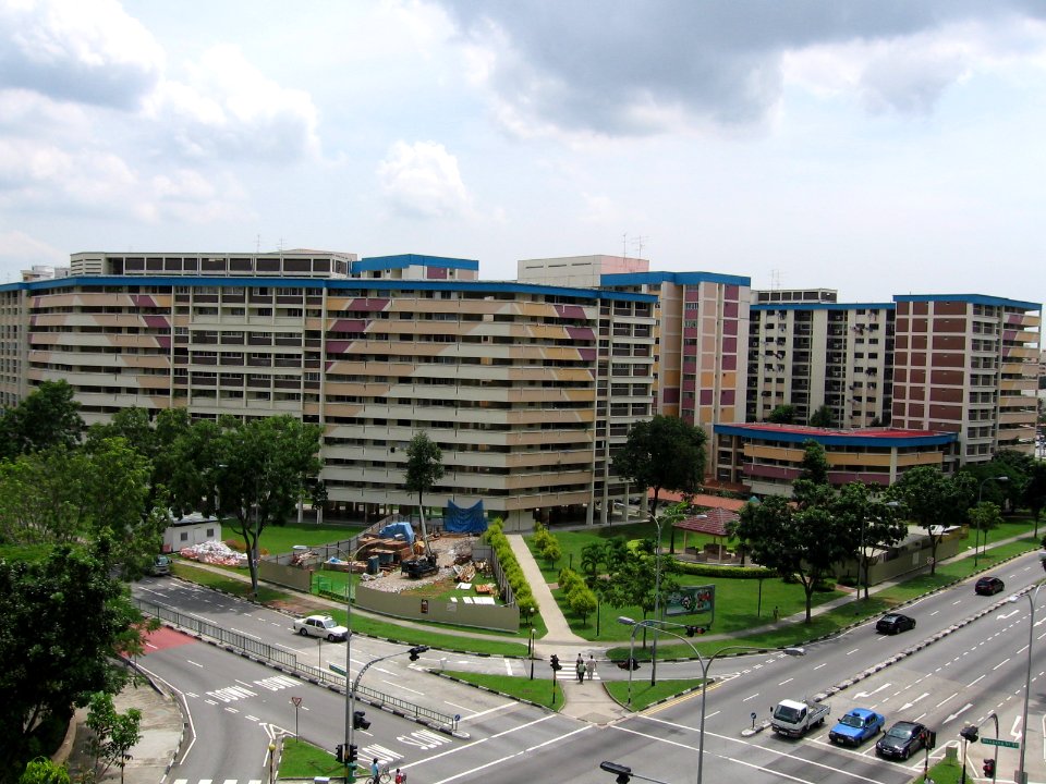 Hougang Avenue 4, Nov 06