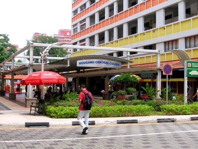 Hougang Central, Oct 06