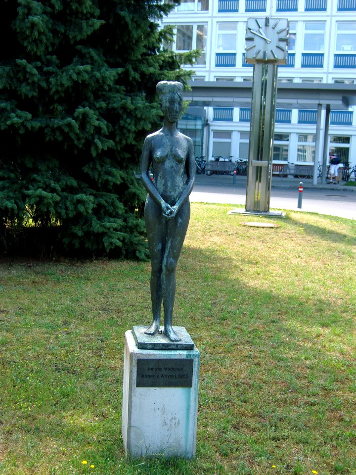 HYPlastik Junges Mädchen