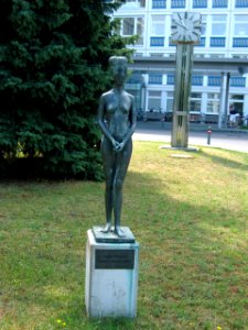 HYPlastik Junges Mädchen