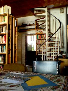 Iranische Bibliothek Hannover Tulpenstraße 15 Wendeltreppe im Besprechungsraum Blick Richtung Eingang