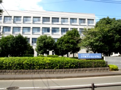 Joshibi UNIV 02