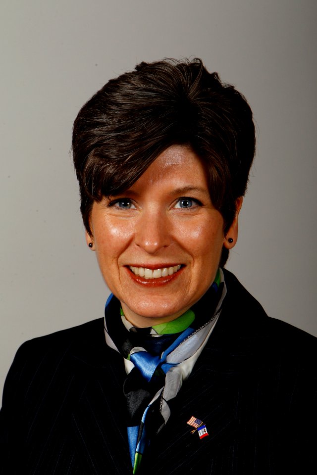Joni Ernst - Official Portrait - 84th GA